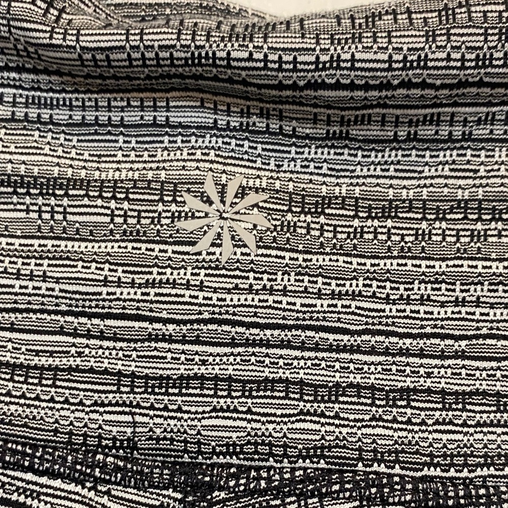Athleta Monochrome Patterned Leggings - Picture 6 of 9
